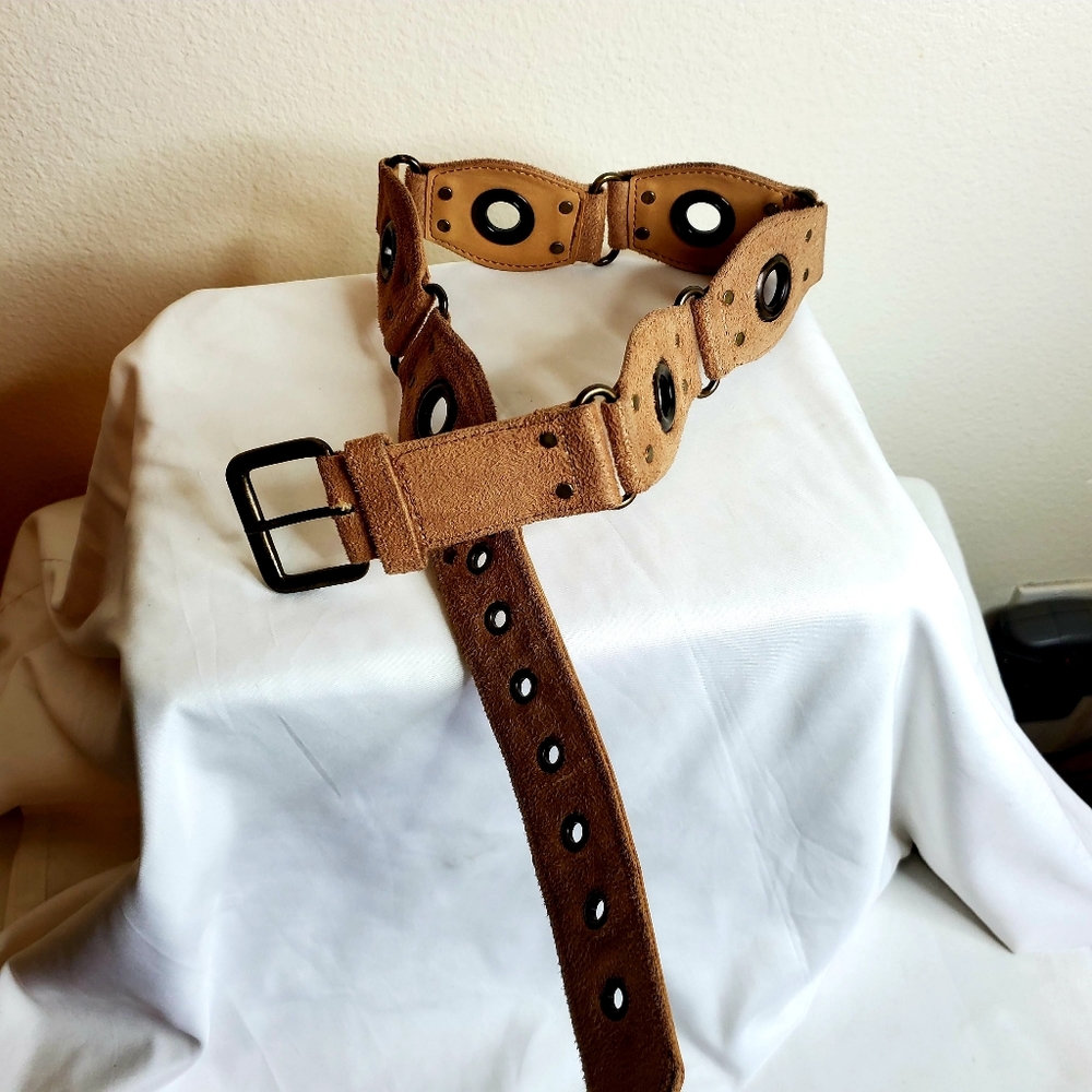 Sabina New York tan suede belt 36" long